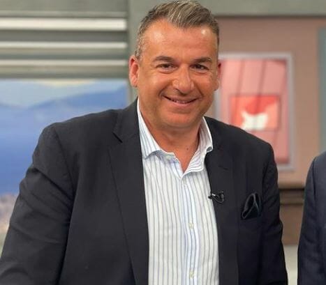 Γιώργος Λιάγκας: στο Λονδίνο με τους γιους του μετά την πρώτη σύσκεψη στον ΑΝΤ1