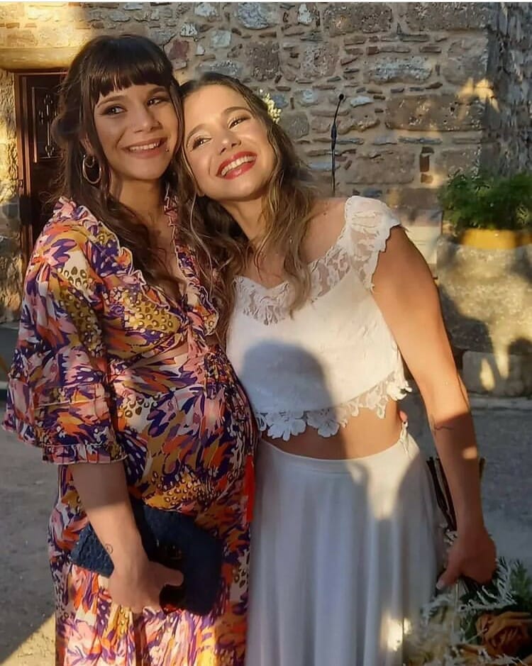 Κωνσταντίνα Λιναρδάτου: η Σοφούλα της Μουρμούρας πάντρεψε την δίδυμη αδερφή της