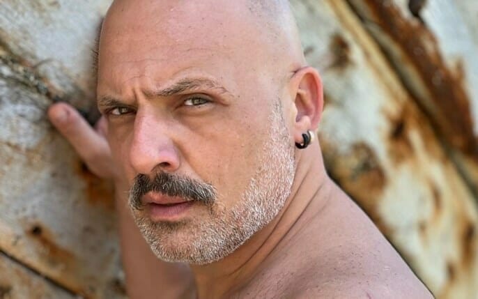 Τηλεοπτικά σφηνάκια: Η απόφαση του ΣΚΑΪ για Μουτσινά και η μεταγραφή-έκπληξη της Μαγγίρα