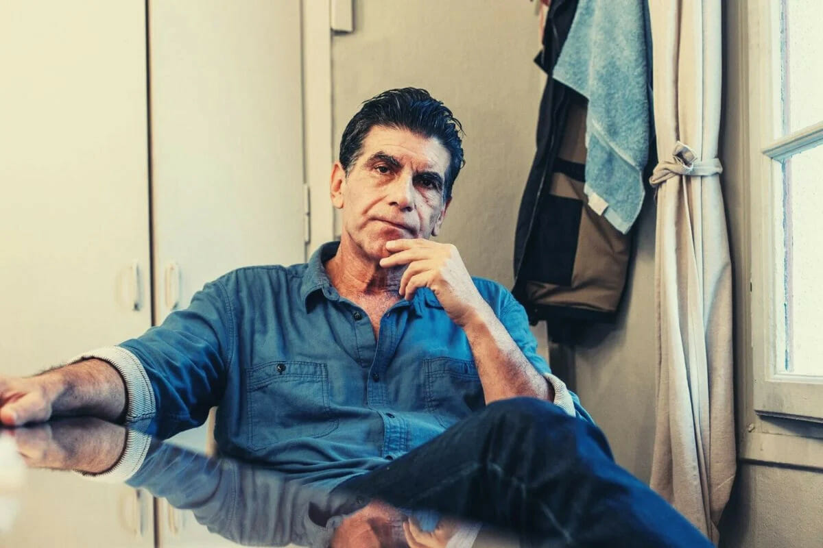 Τηλεοπτικά σφηνάκια: Όλες οι λεπτομέρειες για τη νέα εκπομπή του Γιάννη Μπέζου