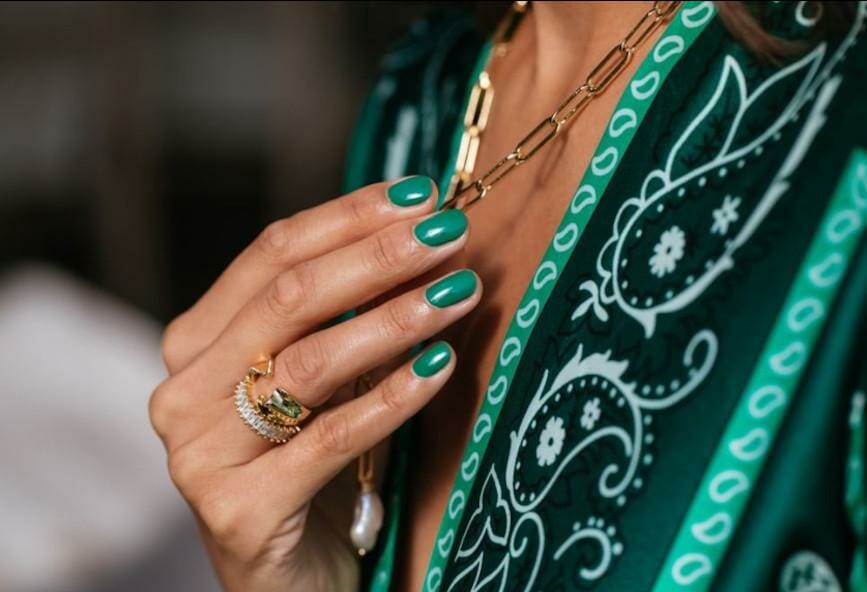 Φθινοπωρινό μανικιούρ: Τα πρώτα χρώματα που θα κυριαρχήσουν