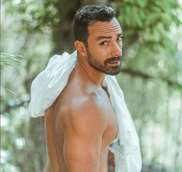 Σάκης Τανιμανίδης: Και όμως το τόλμησε! Βούτηξε στα παγωμένα νερά της Ισλανδίας