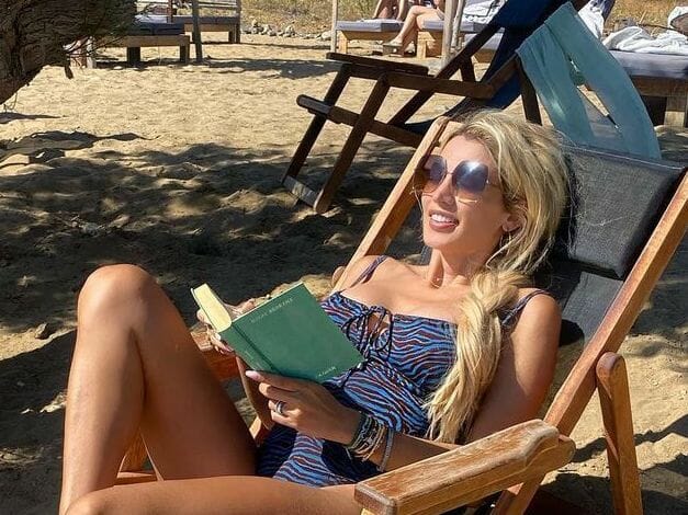 Κωνσταντίνα Σπυροπούλου: στην Ρόδο με φουσκωμένη κοιλίτσα - Δεν την καλύπτει πλέον