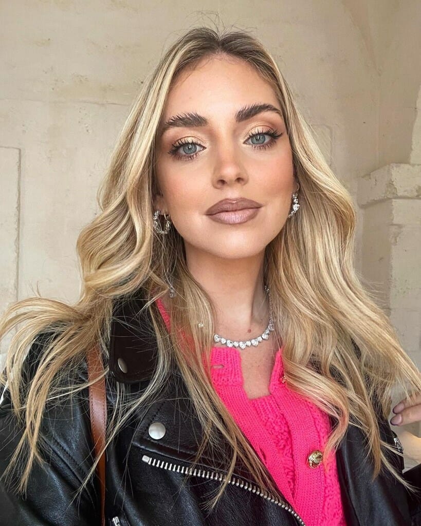 Καφέ κραγιόν: Πες «ναι» στο γλυκό χρώμα των 90s