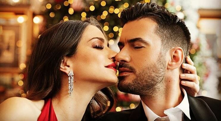 Τσιμιτσέλης- Γερονικολού: Μυστικός γάμος στον Αστακό! Το γραφικό εκκλησάκι και οι λεπτομέρειες