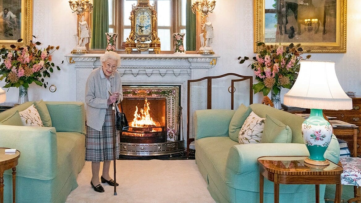 Βασίλισσα Ελισάβετ: Υπό ιατρική παρακολούθηση – Ανησυχία για την υγεία της