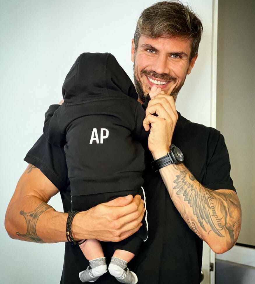 Άκης Πετρετζίκης: Ο γιος του, Αχιλλέας είναι ο μεγαλύτερος θαυμαστής του!