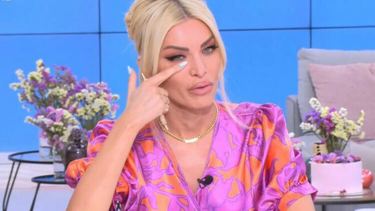 Κατερίνα Καινούργιου: «Αρρωσταίνω όταν γυρίζω σπίτι…»