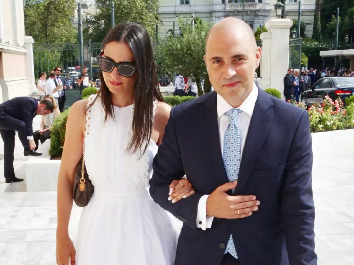 Κωνσταντίνος Μπογδάνος: Έγινε για πρώτη φορά πατέρας - Γέννησε η σύζυγός του