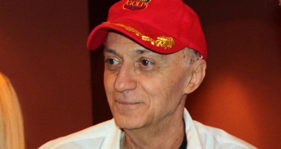 Νίκος Μαστοράκης: «Μπορεί να απογοητεύω μερικούς αλλά ο θάνατός μου είναι fake news»