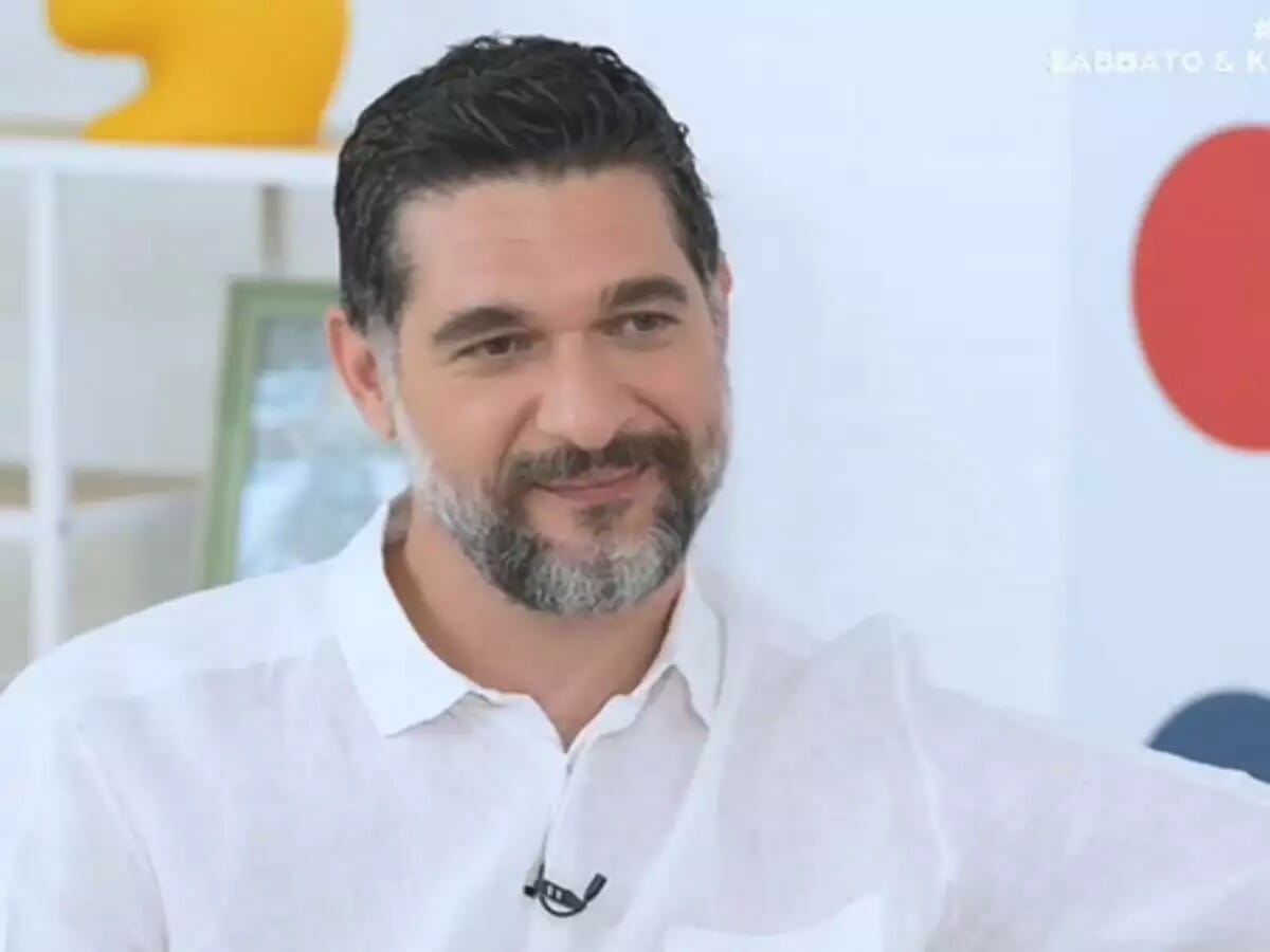 Πάνος Ιωαννίδης: «Το παιδί μας ένωσε περισσότερο με τη σύντροφό μου»