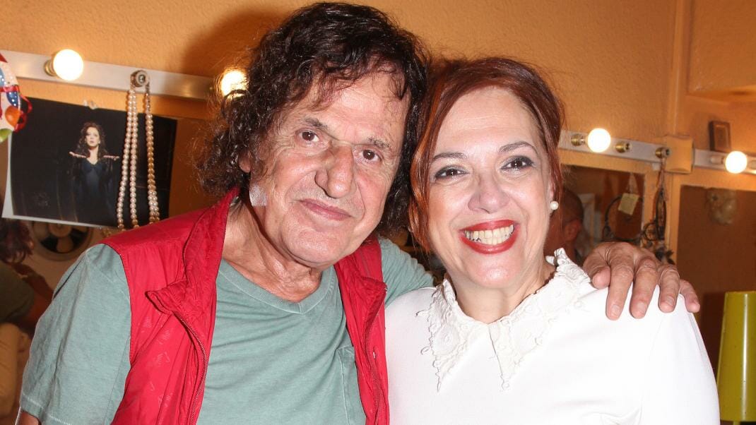 Ελένη Ράντου: «Έγραφαν ότι τρώω τα λεφτά του Βασίλη στο θέατρο και όλοι μου ζητούσαν τα εξαπλάσια»