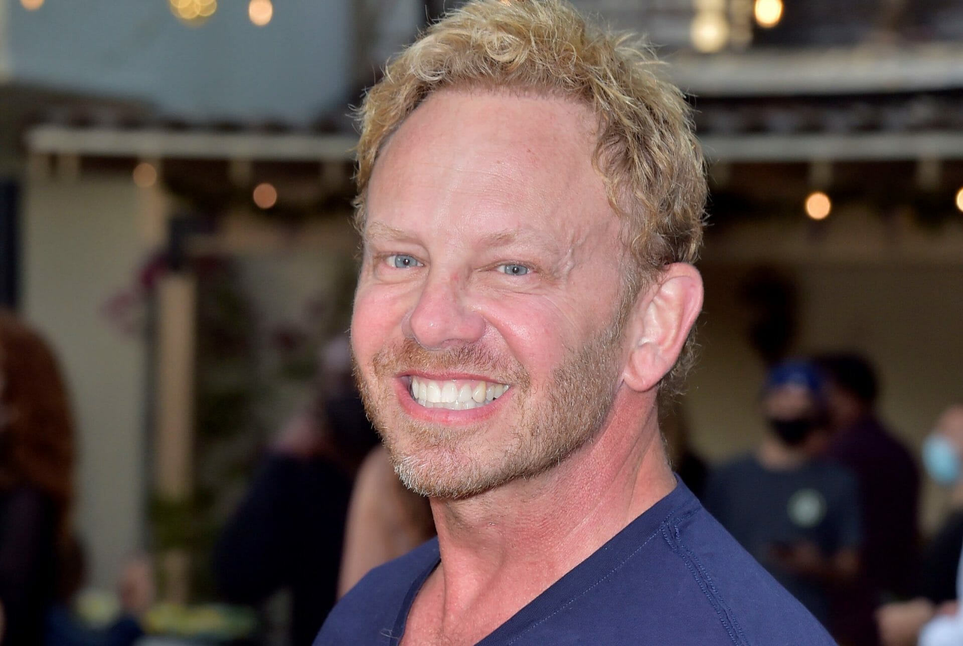 Ίαν Ζίρινγκ: Στην Ελλάδα ο «Στιβ» του «Beverly Hills»