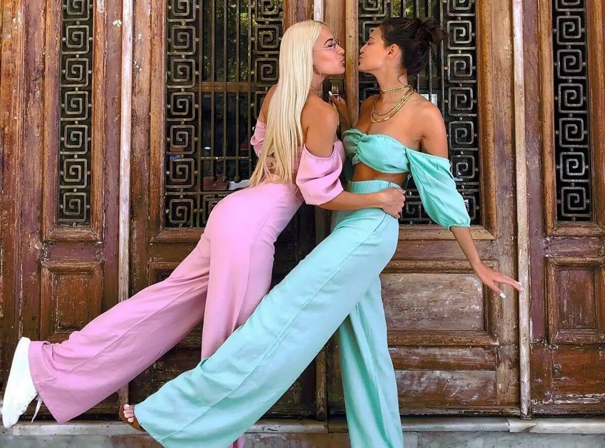 Ιωάννα Τούνη – Βρισηίδα Ανδριώτου: Δυο ξένες στο ίδιο μαγαζί οι άλλοτε κολλητές