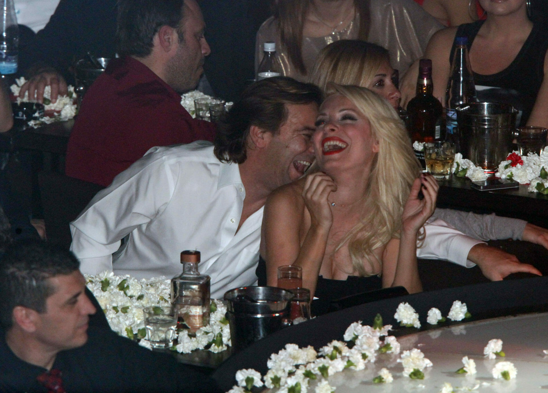 Ελένη Μενεγάκη: Η τρυφερή φωτογραφία στην αγκαλιά του Μάκη Παντζόπουλου