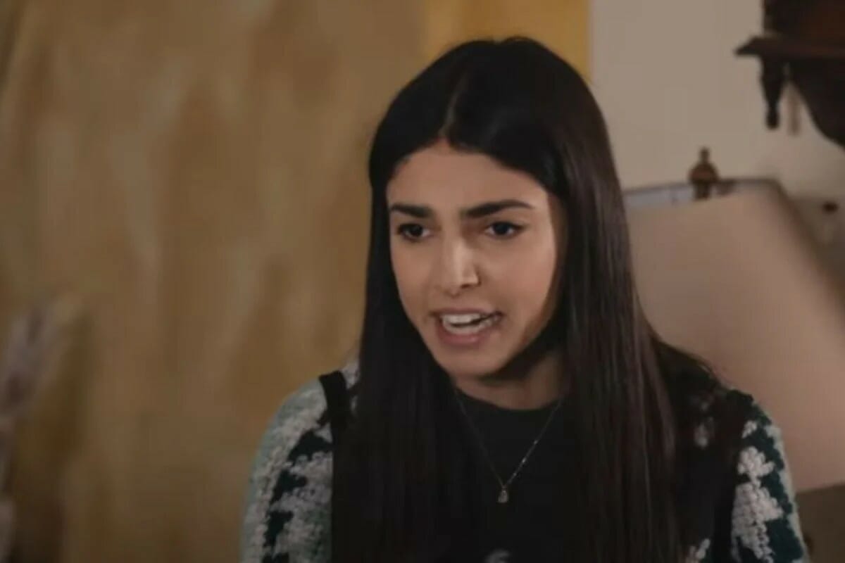 Γη της Ελιάς: Η Βασιλική ισοπεδώνει την Ειρήνη! «Τόσο ξεφτιλισμένη είσαι πια;»