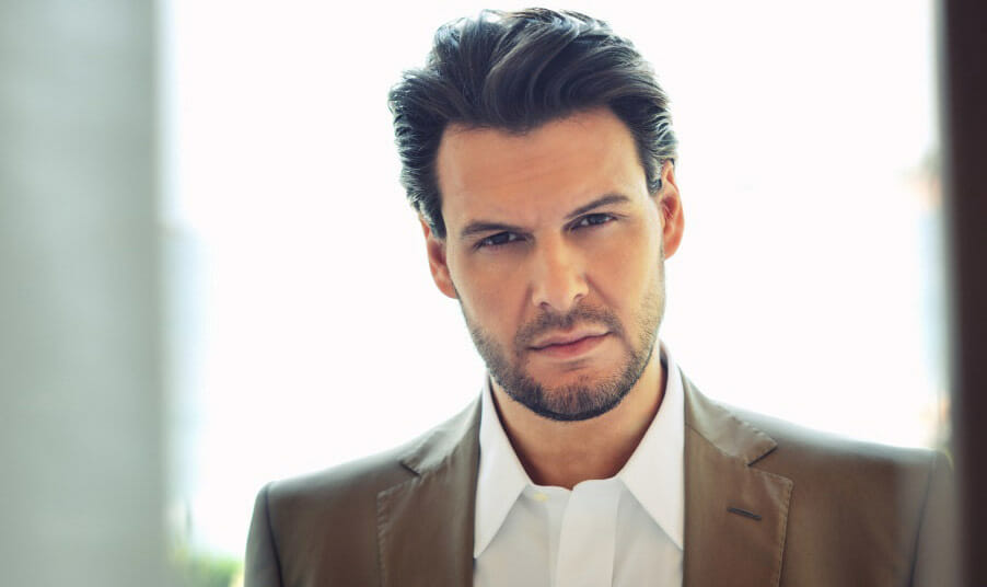 Πάνος Κιάμος: Πώς τον κέρδισε το τραγούδι αντί για την ιατρική