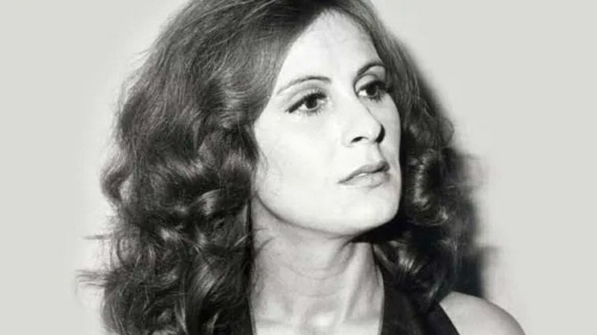 Στο γηροκομείο η Ρένα Κουμιώτη: Στο πλευρό της η Μαίρη Λίντα