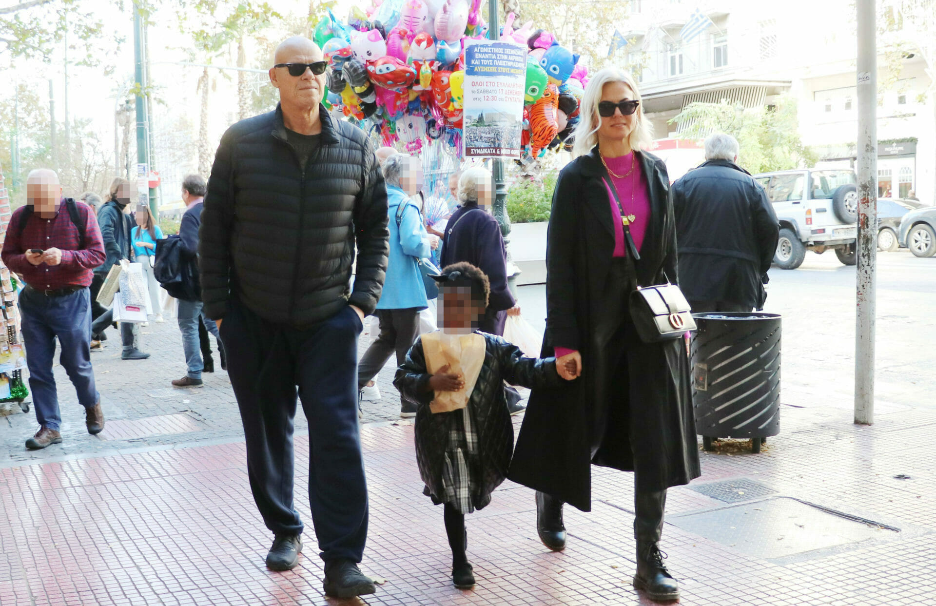 Καλημέρης - Κοντοβά: Πρώτη κοινή εμφάνιση μετά τον χωρισμό - Βόλτα με τη μικρή Ada