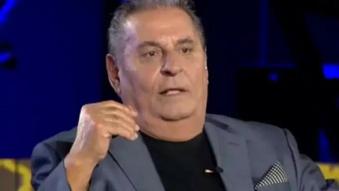 Ζαφείρης Μελάς: «Μπήκε η Ρίτα σουρωμένη στο καμαρίνι, όρμηξε και με χτύπησε»