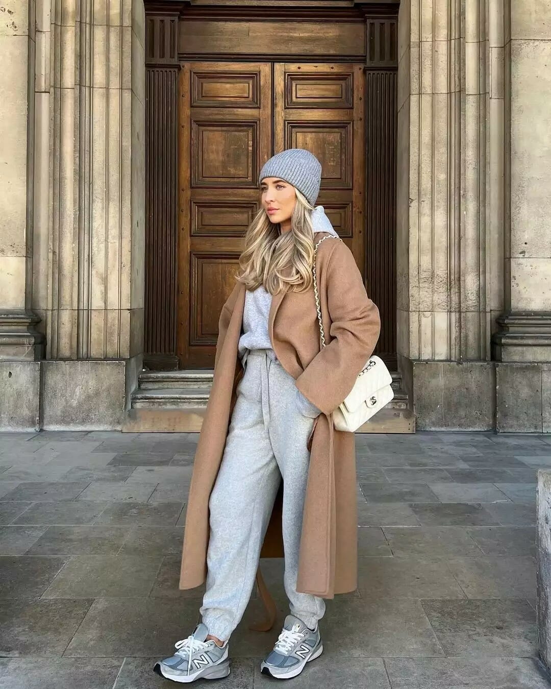 Παλτό με φόρμα: Casual και άνετος συνδυασμός