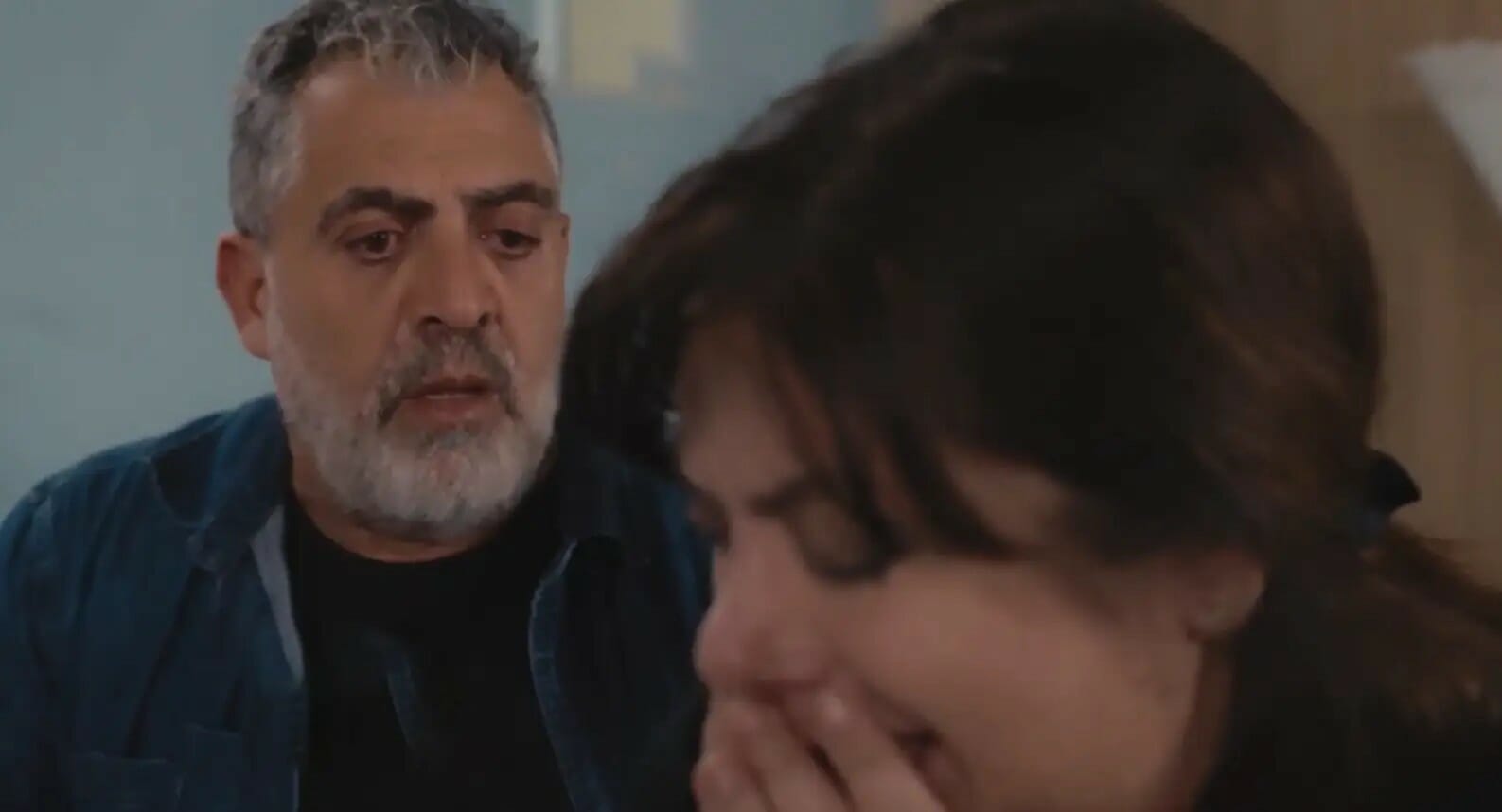 Γη της Ελιάς: Η Ασπασία ζητά διαζύγιο από τον Δημοσθένη