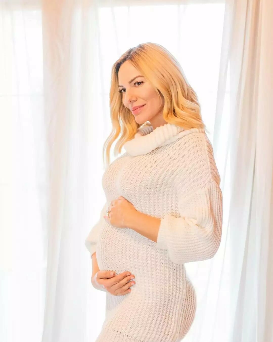 Ιωάννα Μαλέσκου: Ποιος είναι ο σύντροφός της, Κωνσταντίνος Δανιάς, με τον οποίο θα αποκτήσει το πρώτο της παιδί