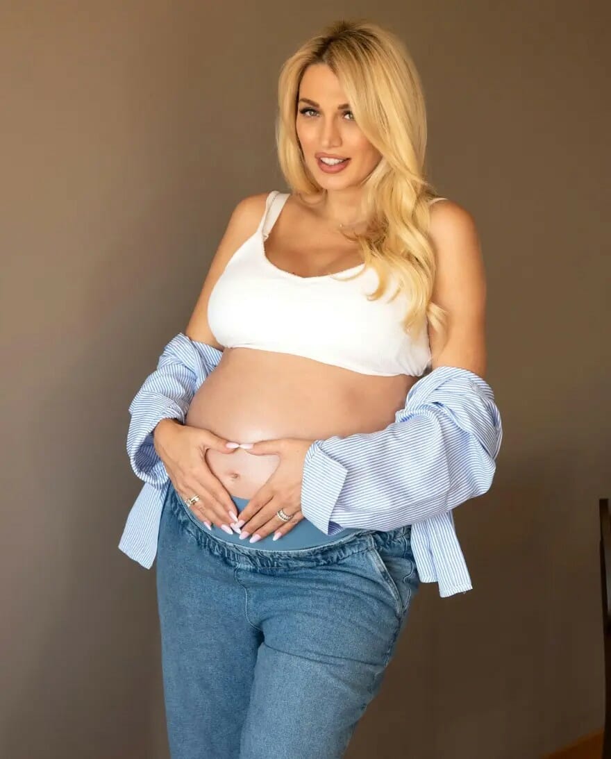 Κωνσταντίνα Σπυροπούλου: Νέες φωτογραφίες από την εγκυμοσύνη - «Η κοιλίτσα που τόσο αγάπησα»