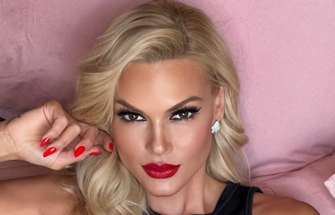 «Αθόρυβος» έρωτας για την Βίκυ Κάβουρα - Αυτός είναι ο γνωστός ποδοσφαιριστής που της έκλεψε την καρδιά