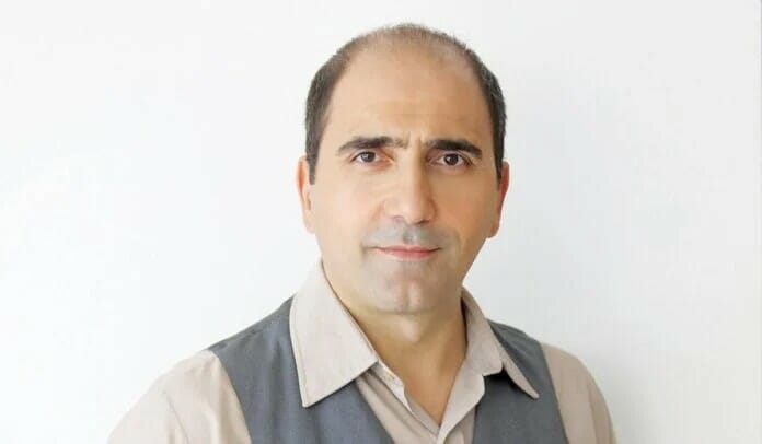 Αλέξανδρος Καλπακίδης: «Μου είχε κάνει πρόταση γάμου δύο φορές η σύζυγός μου και της είπα "όχι"»