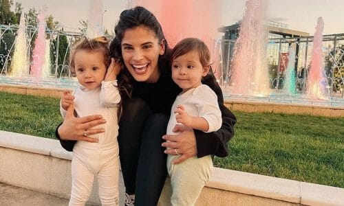 Χριστίνα Μπόμπα: Απαντά για το βίντεο των διδύμων στο αεροδρόμιο – «Κάναμε λάθος, σκοτώστε μας»