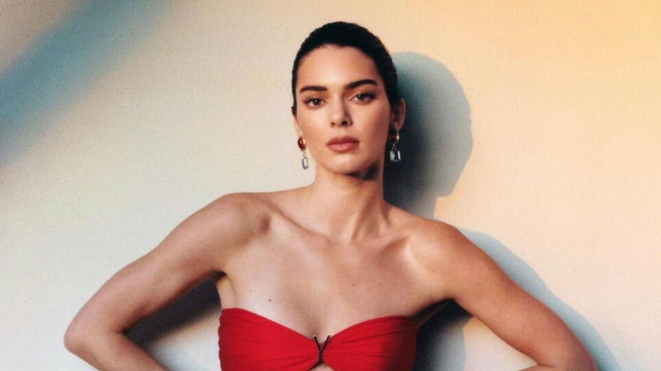 Κένταλ Τζένερ: Η φωτογραφία με μαγιό - κορδόνι που «έριξε» το Instagram