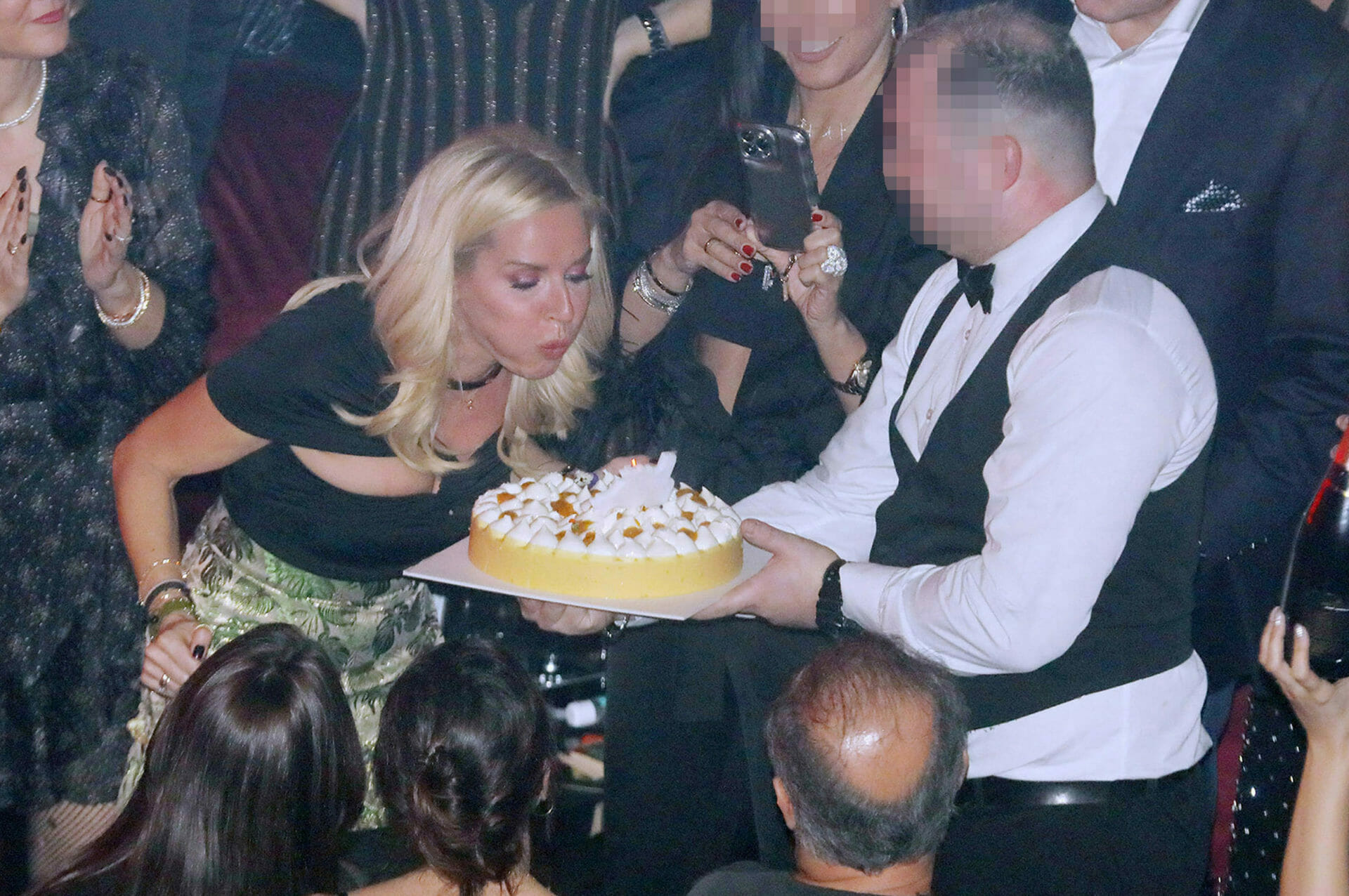 Μαρία Μπεκατώρου: Γιόρτασε τα γενέθλιά της στον Αντώνη Ρέμο