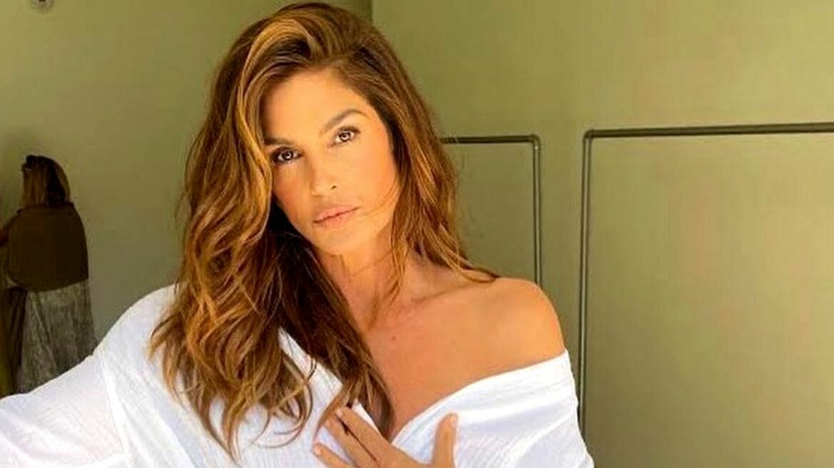 Αγνώριστη η Σίντι Κρόφορντ! Η ανάρτηση που έκανε πυροδότησε αντιδράσεις