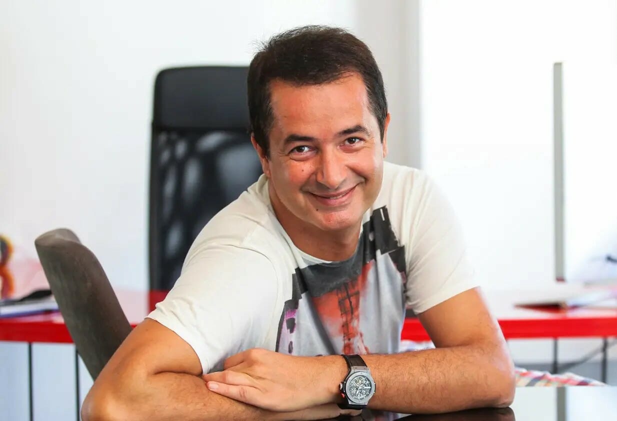 Ατζούν Ιλίτζαλι: Θα γίνει μπαμπάς για 5η φορά