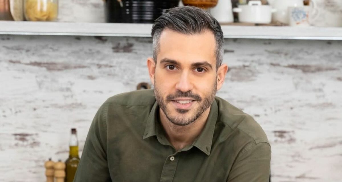 Γιώργος Τσούλης: Γιόρτασε τα γενέθλιά του έχοντας στην αγκαλιά του το νεογέννητο γιο του