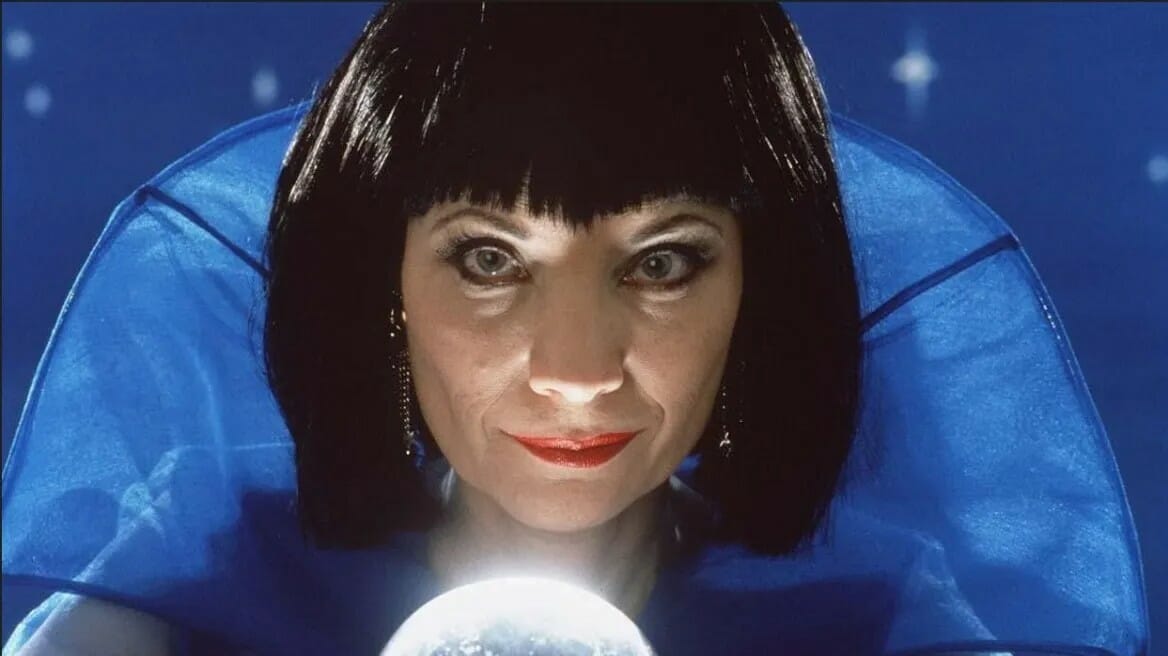 Mystic Meg: Πέθανε η πιο διάσημη αστρολόγος της Βρετανίας