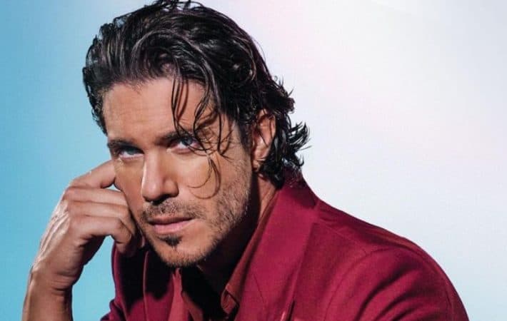 Νίκος Οικονομόπουλος: Σε σχέση ο τραγουδιστής - Αυτή είναι η σύντροφός του