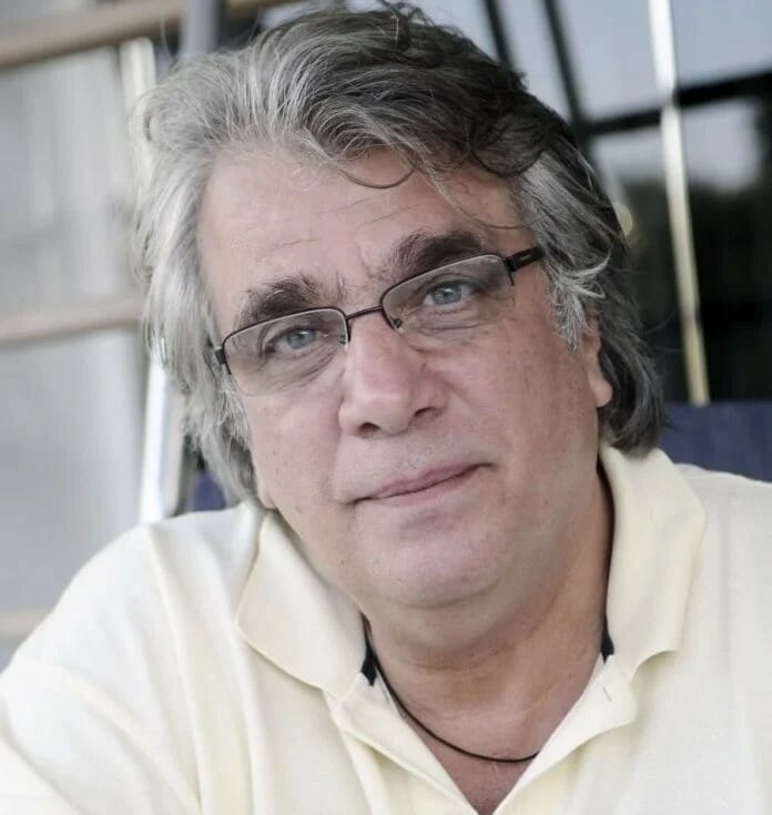 Στηβ Κακέτσης: Στο νοσοκομείο με εγκεφαλικό