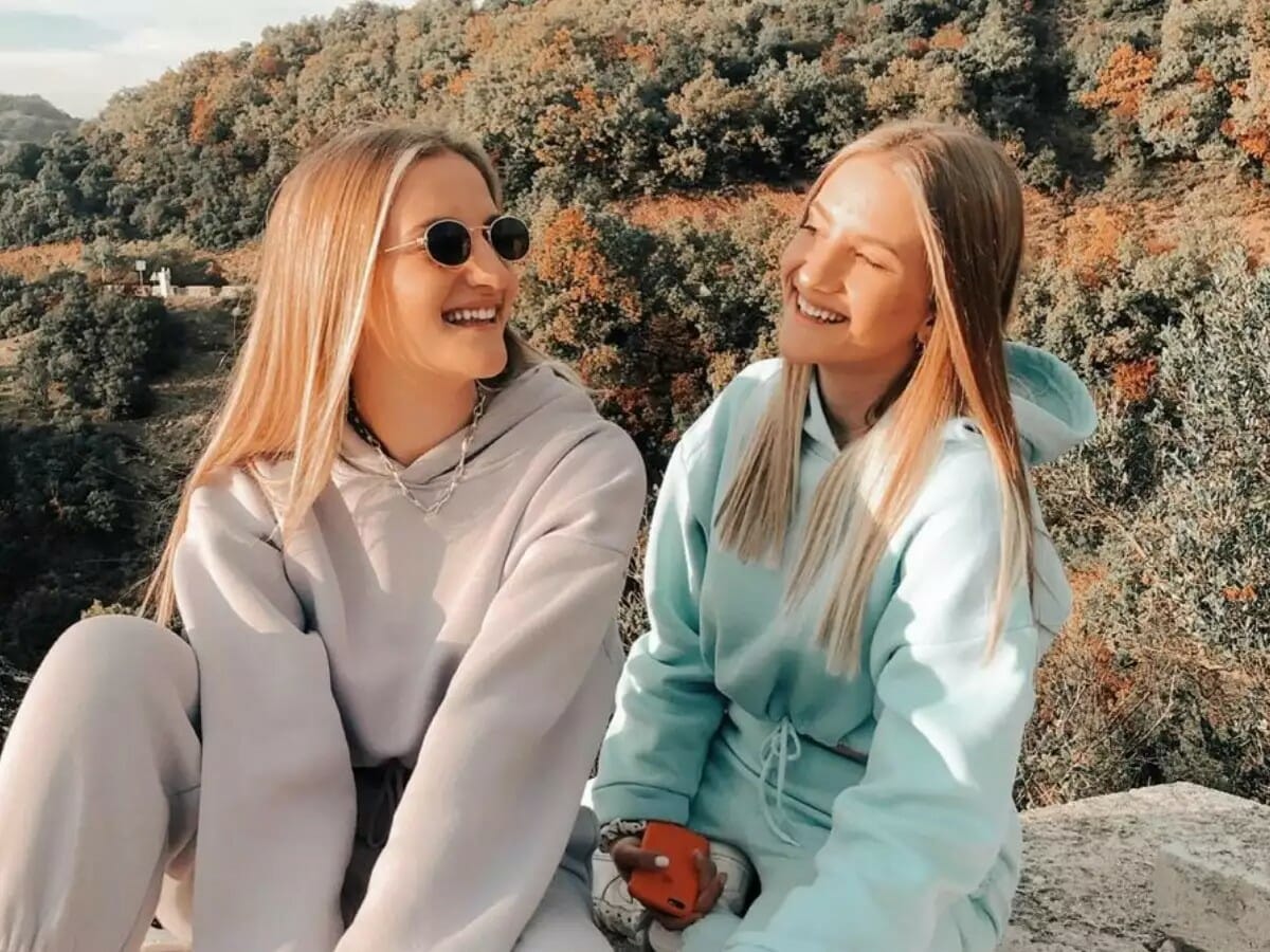 Τέμπη: Οι δίδυμες είχαν χάσει πέντε συγγενείς στο Μάτι