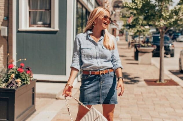 Τζιν μίνι φούστα: Πώς να την φορέσεις με στυλ και άποψη