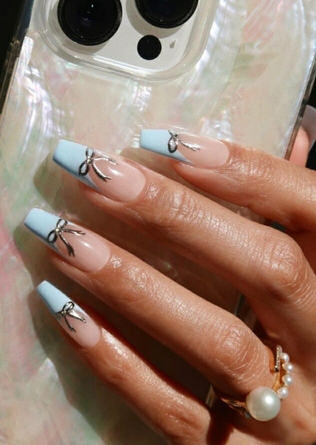 Balletcore nails: Το trend στα νύχια που θα σε μεταμορφώσει σε μπαλαρίνα!