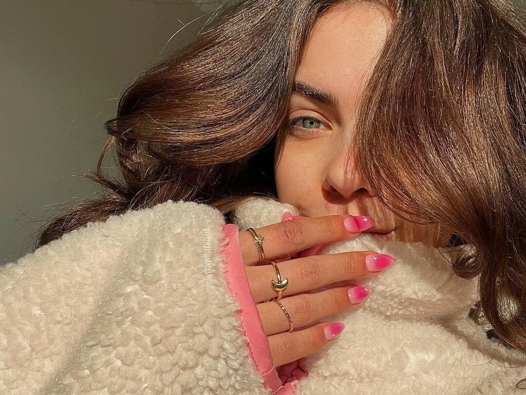 Eyeshadow nail: Το μακιγιάζ τώρα και στα νύχια! Το νέο trend που κάνει χαμό στο TikTok