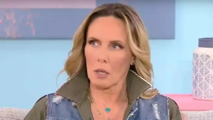 Εβελίνα Παπούλια: «Χώρισα την ίδια μέρα που παντρεύτηκα, είπε μια ατάκα που μου την σβούριξε»