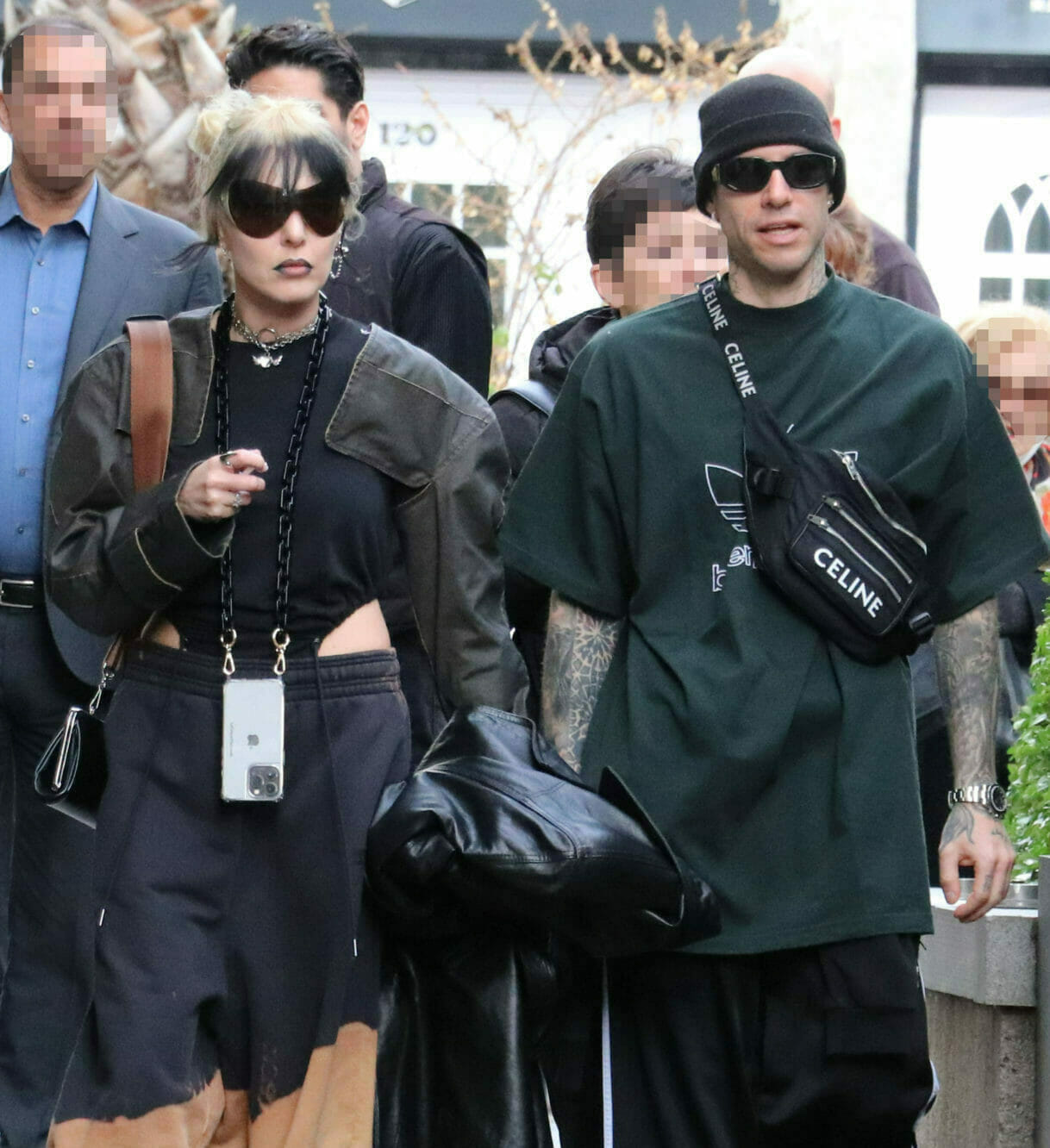 Κασιδόκωστας - Τάμτα: Βόλτα στη Βουκουρεστίου για το ερωτευμένο ζευγάρι