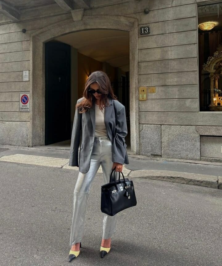 Το TikTok «ψήφισε»! Αυτό είναι το παντελόνι που πρέπει να έχουμε στη ντουλάπα μας