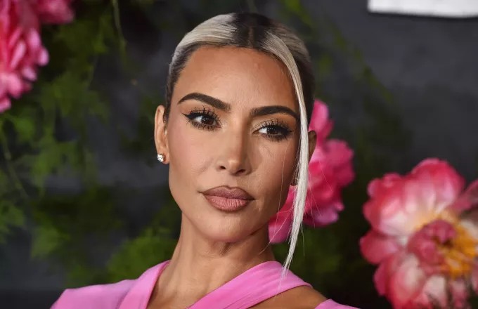 Κιμ Καρντάσιαν: Η εξομολόγηση για τη μητρότητα - «Υπάρχουν νύχτες που απλά κλαίω...»