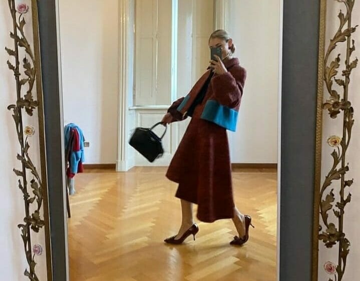 Kitten heels: Το παπούτσι που συνδυάζει την άνεση με την κομψότητα