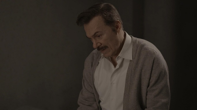 Παράδεισος: Η Βικτώρια δηλητηριάζει τον Χριστόφορο και εκείνος την πετάει έξω από το σπίτι!