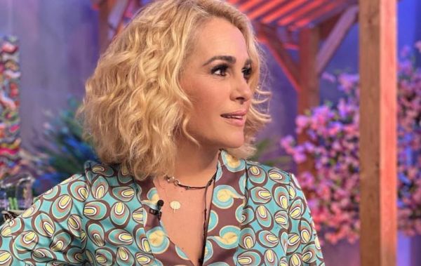 Στο νοσοκομείο η Τζένη Μπότση – Το χειρουργείο που υποβλήθηκε